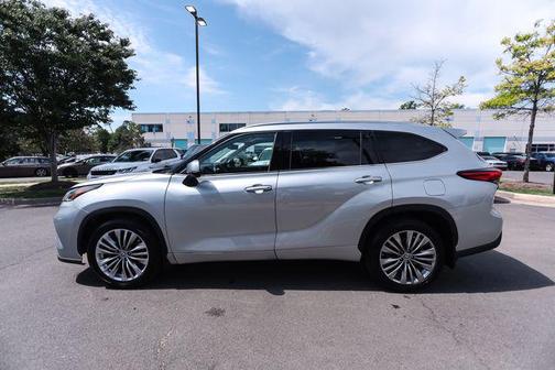 Celestial Silver Metallic 2020 Toyota Highlander Platinum