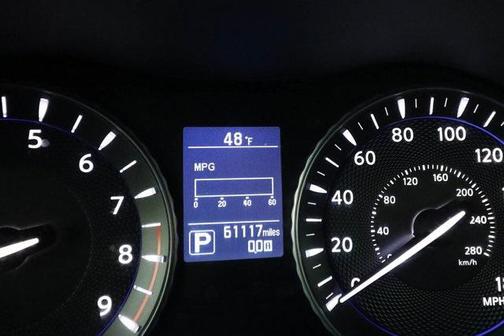 2018 INFINITI Q70 3.7 LUXE