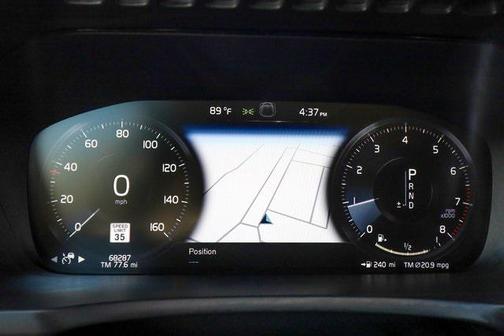 2020 Volvo XC90 T5 Momentum
