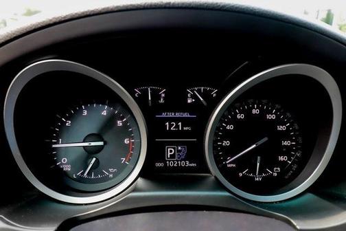 2015 Toyota Land Cruiser Base