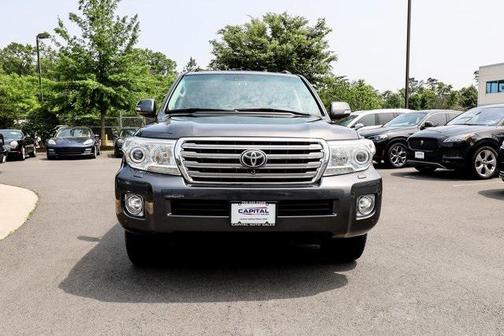 2015 Toyota Land Cruiser Base
