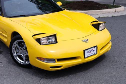Millennium Yellow 2003 Chevrolet Corvette Base