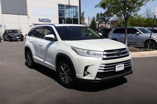 Blizzard Pearl 2017 Toyota Highlander XLE