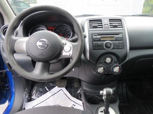 2014 Nissan Versa 1.6 SV