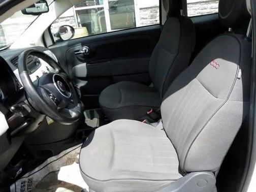 2012 FIAT 500 Lounge