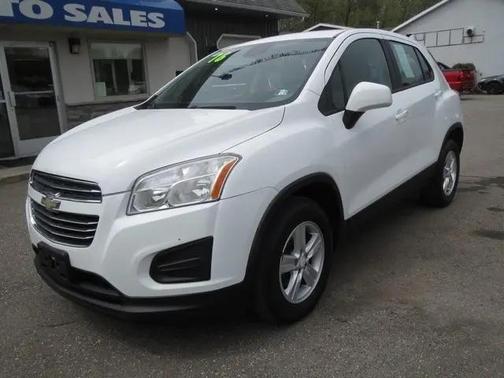 Summit White 2016 Chevrolet Trax LS