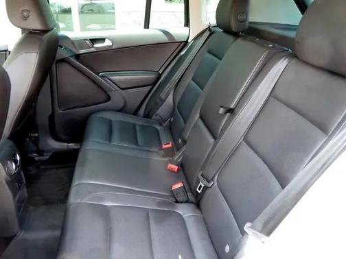 2014 Volkswagen Tiguan 4MOTION Auto SEL