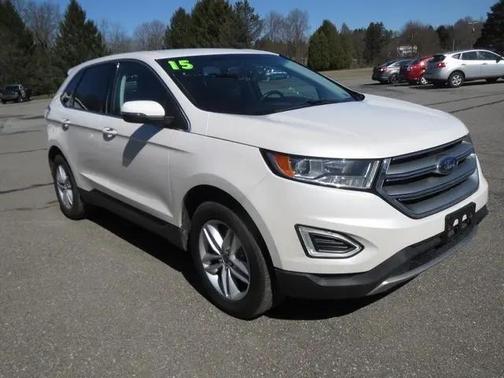 White 2015 Ford Edge SEL
