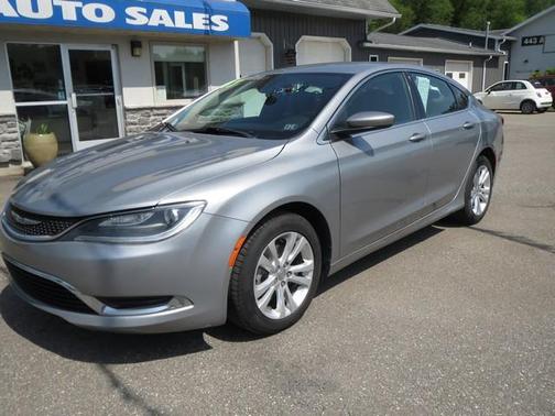 2017 Chrysler 200 Limited