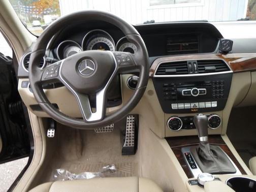 2012 Mercedes-Benz C-Class 