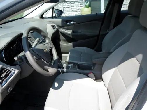 2016 Chevrolet Cruze LT Auto