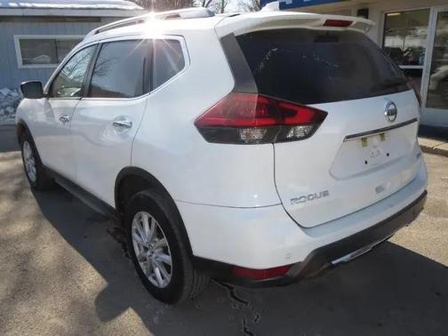 2020 Nissan Rogue SV