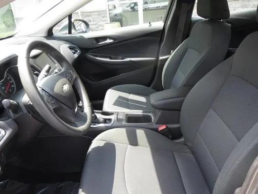 Satin Steel Gray Metallic 2018 Chevrolet Cruze LT