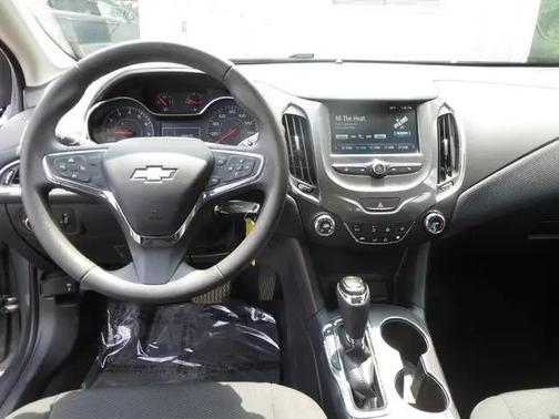 Satin Steel Gray Metallic 2018 Chevrolet Cruze LT