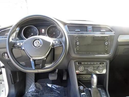 2018 Volkswagen Tiguan 2.0T SEL