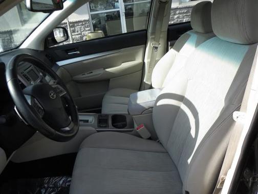 2014 Subaru Legacy Premium