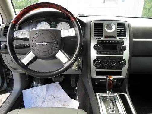 2006 Chrysler 300C Base