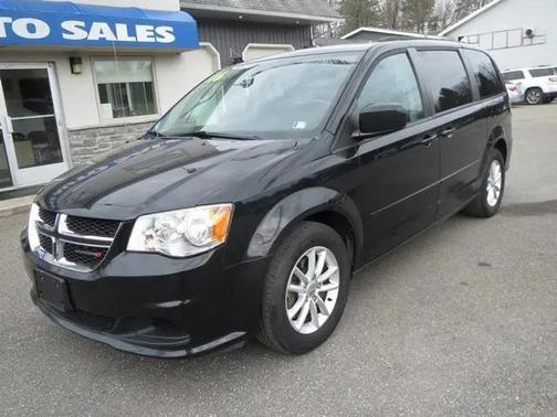 Brilliant Black Crystal Pearlcoat 2016 Dodge Grand Caravan SXT