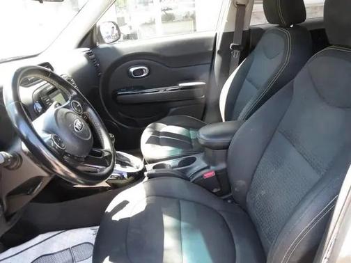 Titanium Gray 2015 Kia Soul +