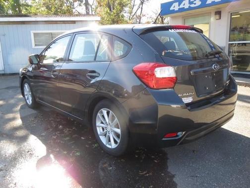 2014 Subaru Impreza 2.0i Premium