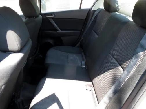 2013 Mazda Mazda3 i SV