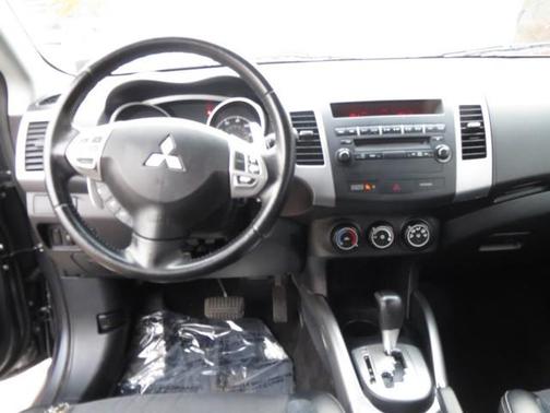 2012 Mitsubishi Outlander SE