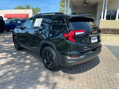 2023 GMC Terrain AWD 4dr AT4