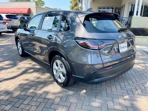 2025 Honda HR-V LX