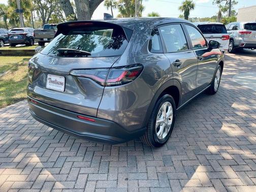 2025 Honda HR-V LX