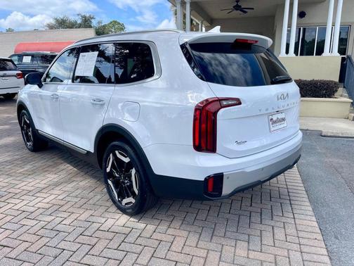 2024 Kia Telluride S FWD