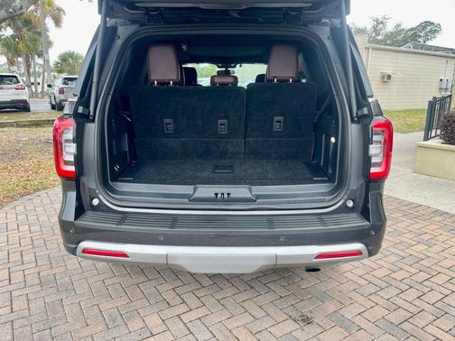 Dark Matter Gray Metallic 2024 Ford Expedition Limited