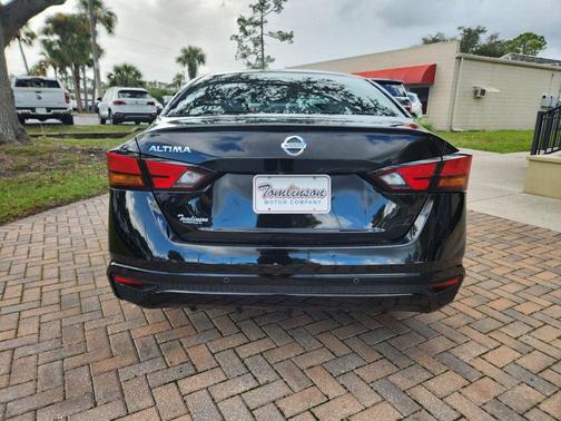 2021 Nissan Altima 2.5 S Sedan