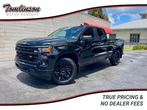 Black 2026 Chevrolet Silverado 1500 Custom