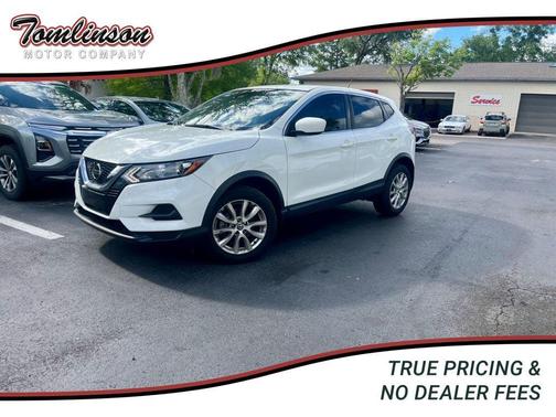 Glacier White 2022 Nissan Rogue Sport S