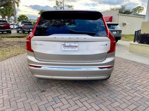 2024 Volvo XC90 PLUS BRIGHT THEME