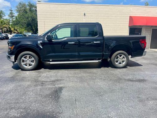 Agate Black Metallic 2025 Ford F-150 XLT