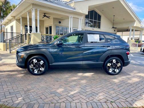 2025 Hyundai KONA SEL Convenience FWD