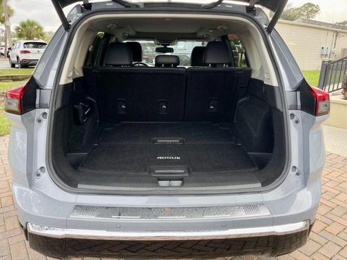 2024 Nissan Rogue Platinum