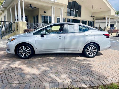 2023 Nissan Versa 1.6 SV