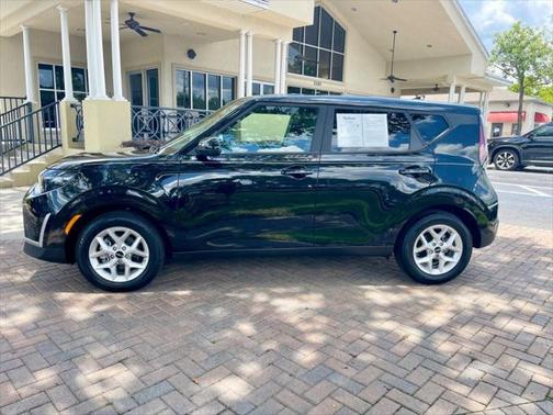 2025 Kia Soul LX FWD
