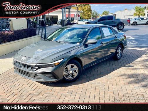 2025 Hyundai ELANTRA SE