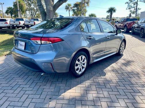 2025 Toyota Corolla Hybrid LE