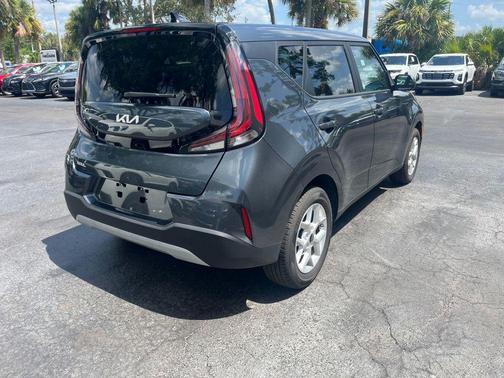 Gravity Gray 2025 Kia Soul LX WITH TECHNOLOGY PACKAGE ($500 VALUE)