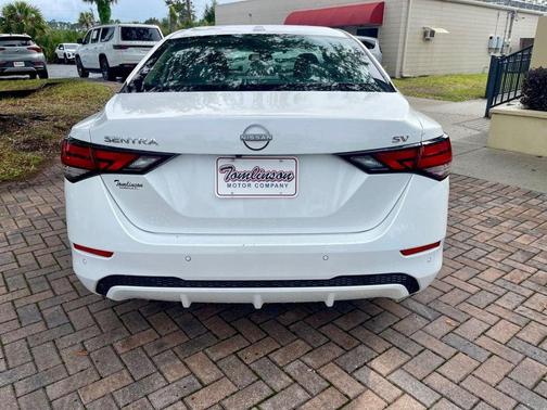 Aspen White Tricoat 2024 Nissan Sentra SV