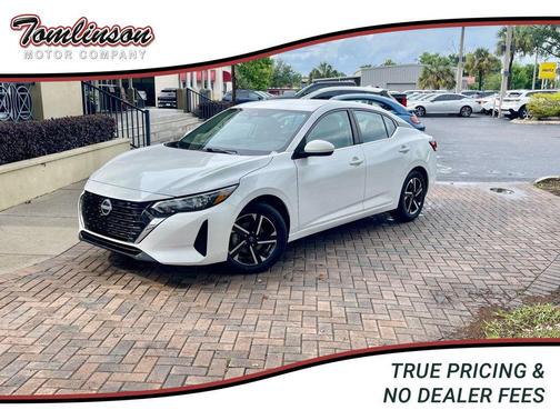 Aspen White Tricoat 2024 Nissan Sentra SV