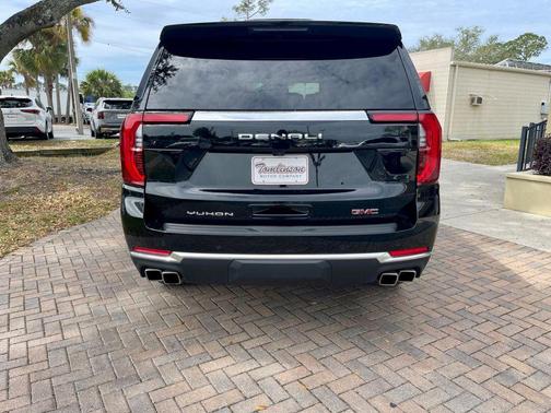 Onyx Black 2025 GMC Yukon Denali