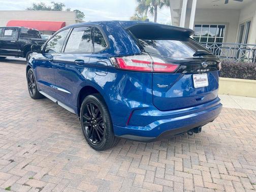 2022 Ford Edge ST Line