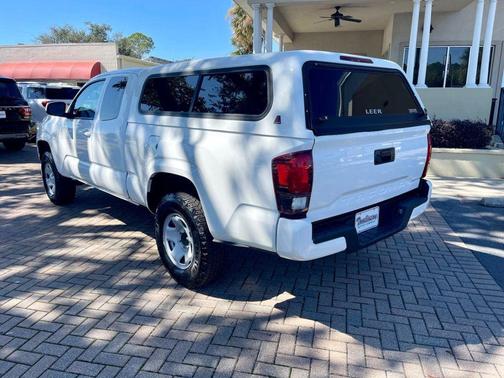 2019 Toyota Tacoma SR