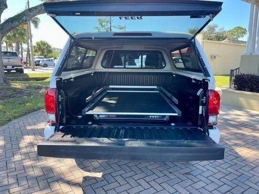 2019 Toyota Tacoma SR