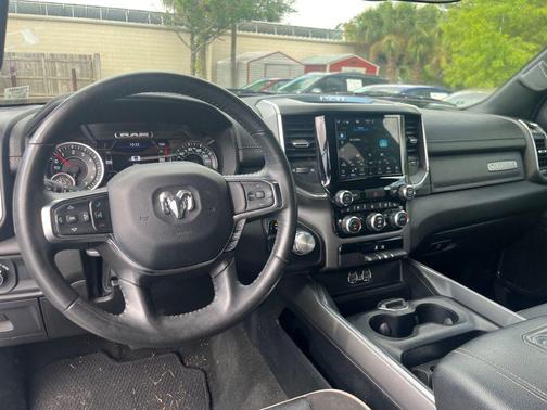 Bright White Clearcoat 2024 RAM 1500 Laramie